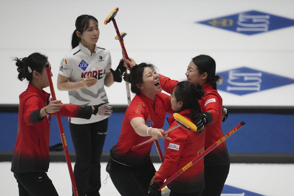 展現出極強 展現出極強